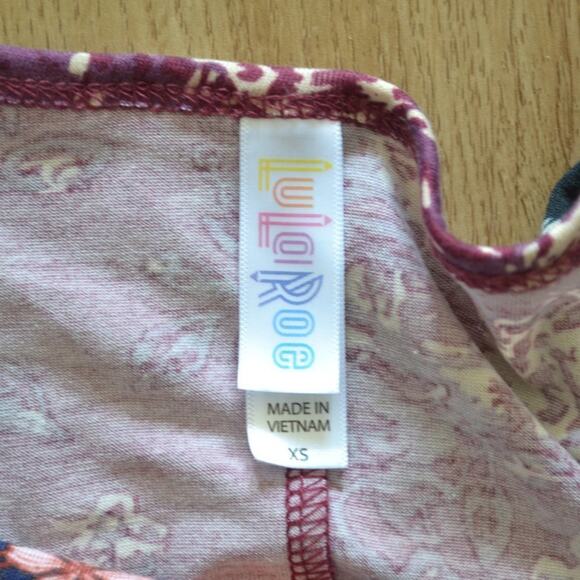 LuLaRoe Shirts Bundle 4 Size XS (Women's) - Picture 6 of 11